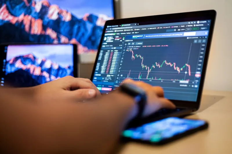 Your Losses Are Permanent Now: How the Blockchain's Memory Changes the Psychology of Chasing